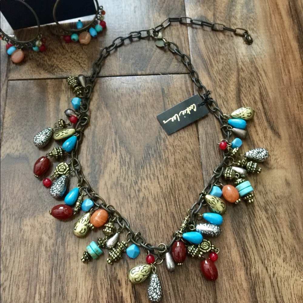 Boho chic necklace with matching earrings